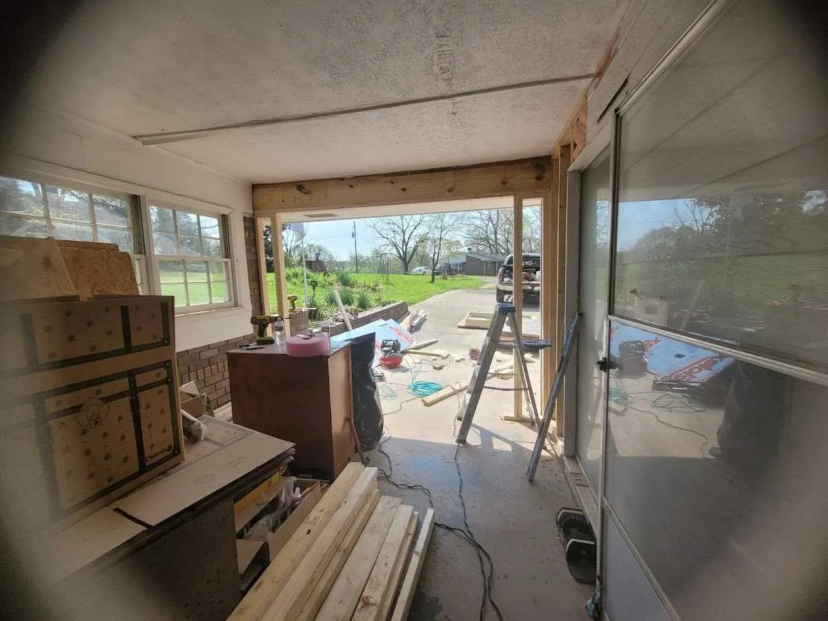 Air movers and dehumidifier for Water Mitigation Services in Scott